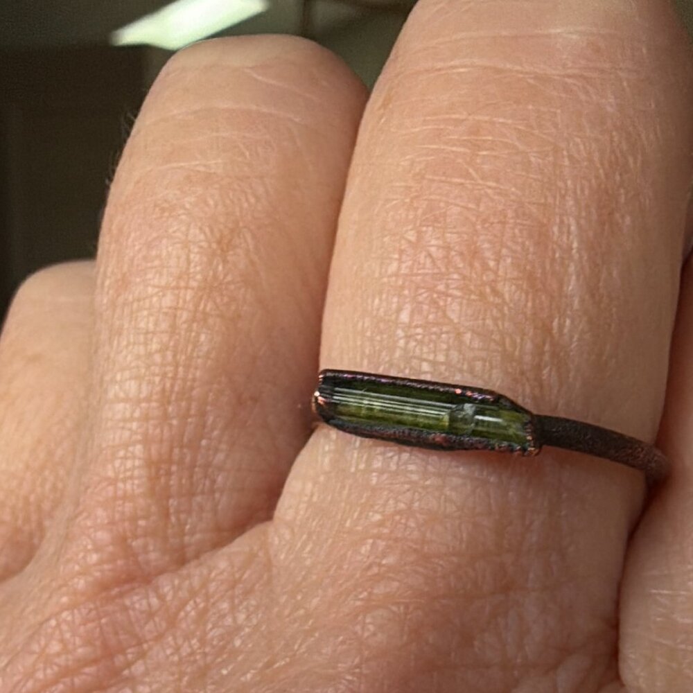 Raw Green Tourmaline Hand-Hammered Copper Ring Size 8-3/4"